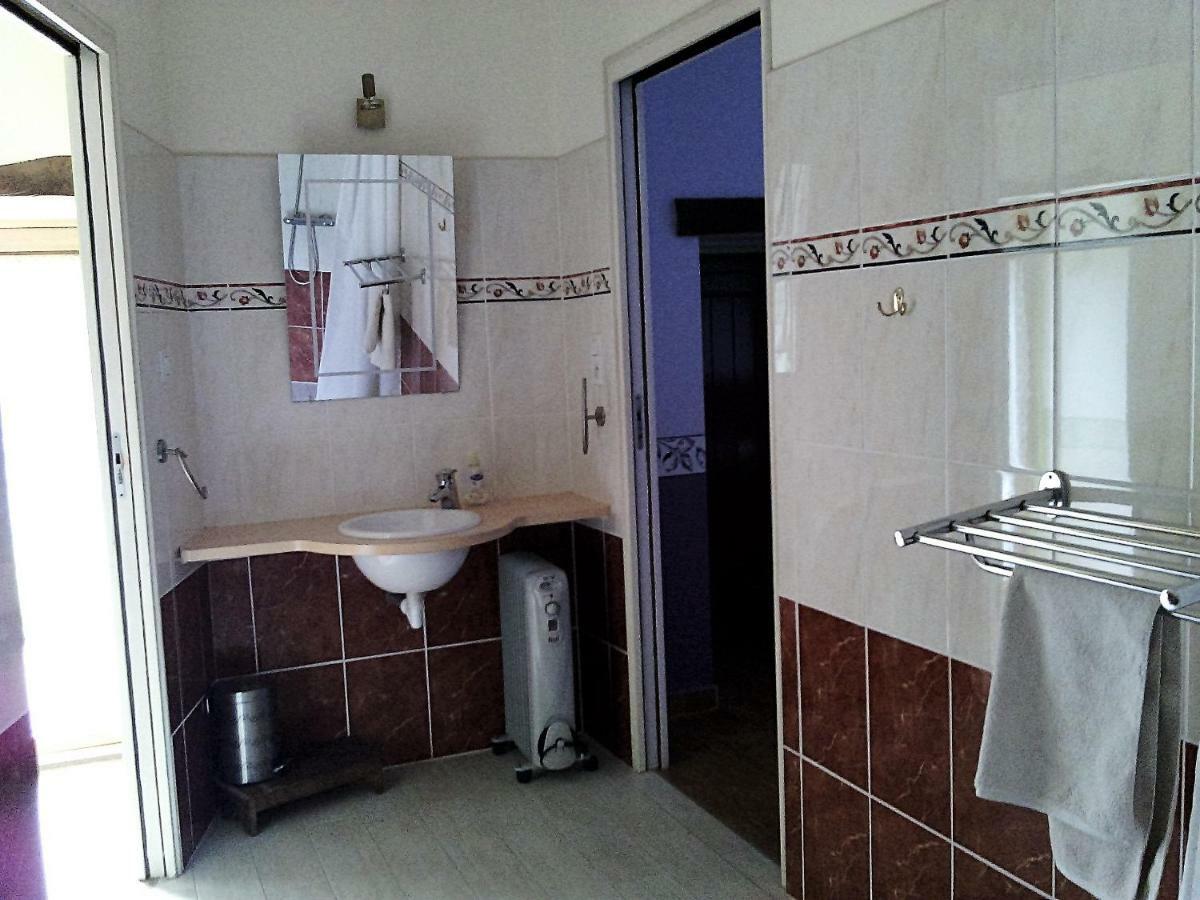 Saint-Etienne-en-Cogles La Roche Bed & Breakfast エクステリア 写真