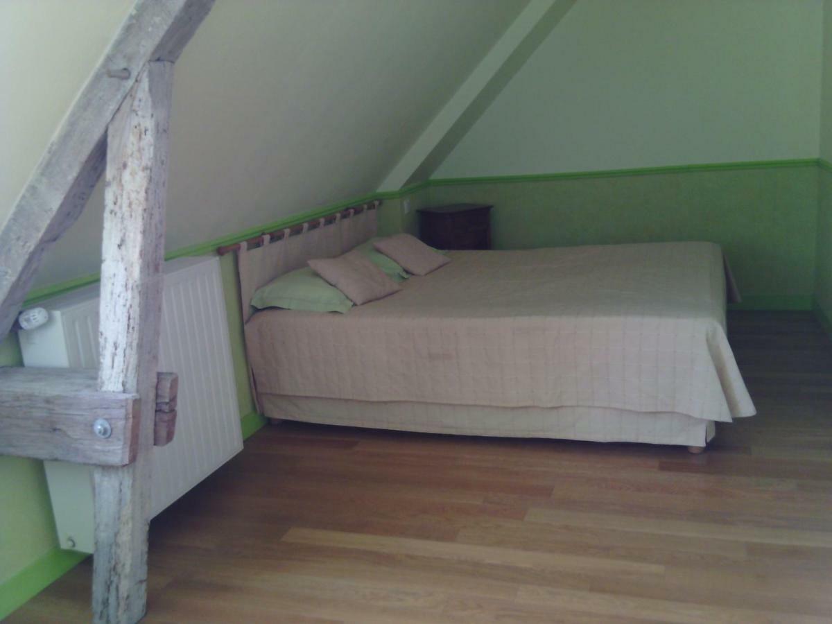 Saint-Etienne-en-Cogles La Roche Bed & Breakfast エクステリア 写真