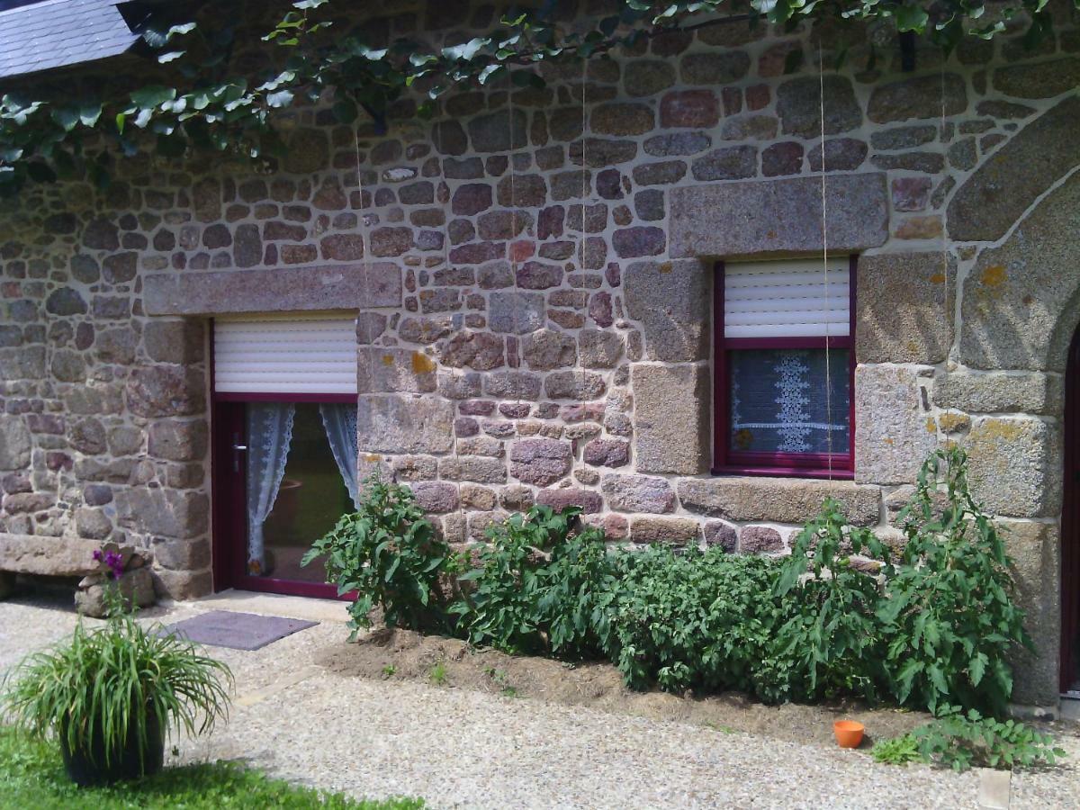 Saint-Etienne-en-Cogles La Roche Bed & Breakfast エクステリア 写真