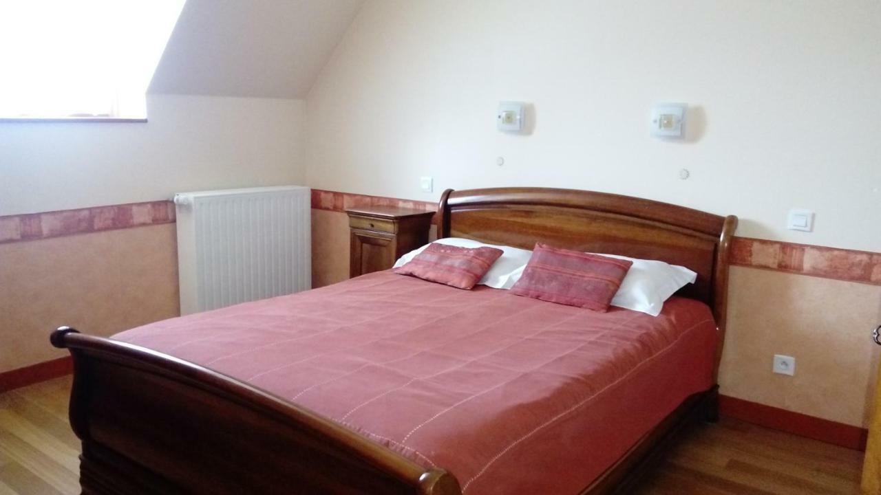 Saint-Etienne-en-Cogles La Roche Bed & Breakfast エクステリア 写真