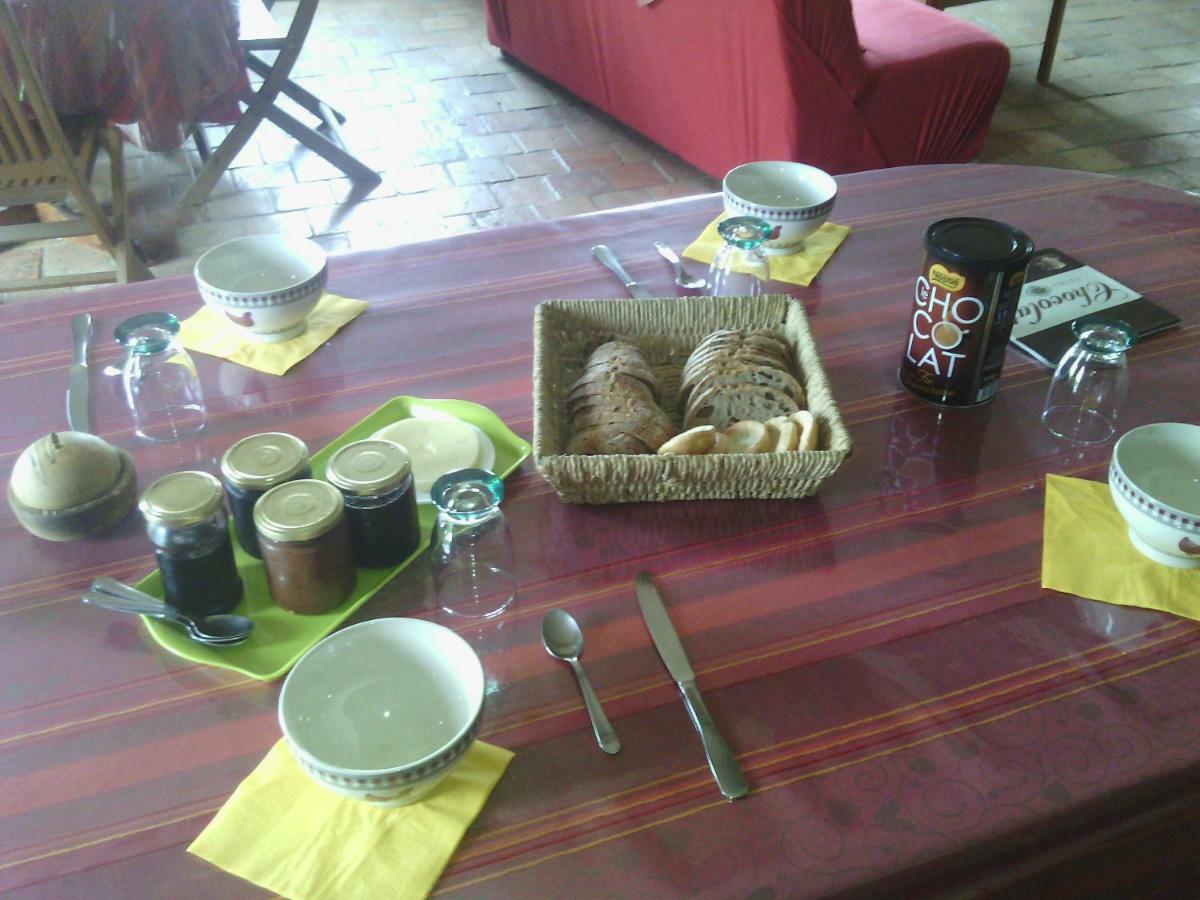 Saint-Etienne-en-Cogles La Roche Bed & Breakfast エクステリア 写真