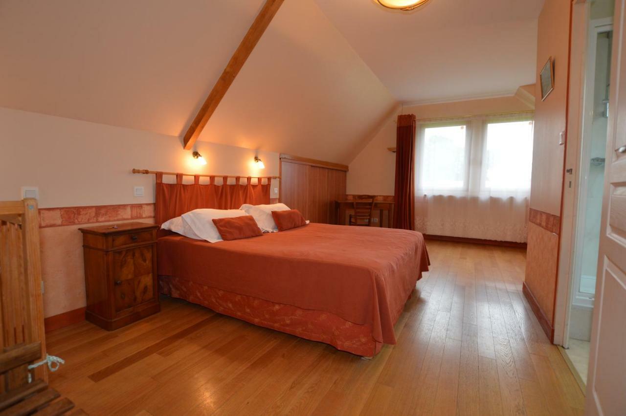 Saint-Etienne-en-Cogles La Roche Bed & Breakfast エクステリア 写真